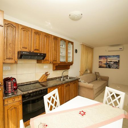 Apartments Manda Supetar Luaran gambar