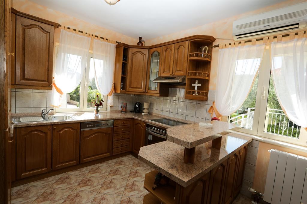 Apartments Manda Supetar Luaran gambar