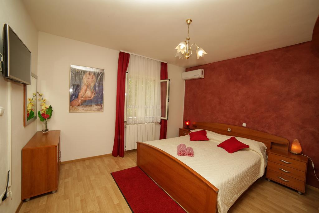 Apartments Manda Supetar Luaran gambar